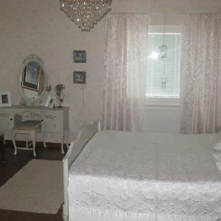 Kotimajoitus Hella Haermae Homestay Kauhava